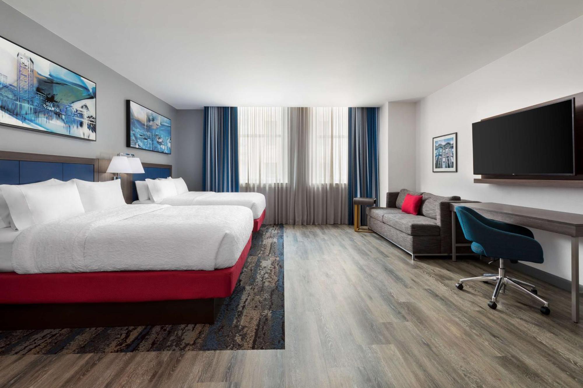 Hampton Inn & Suites Baltimore Inner Harbor Exterior photo